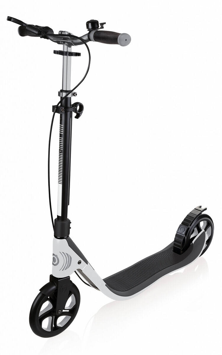 Самокат GLOBBER ONE NL 205 DELUXE бело-серый
Самокат GLOBBER ONE NL 205 DELUXE бело-серый