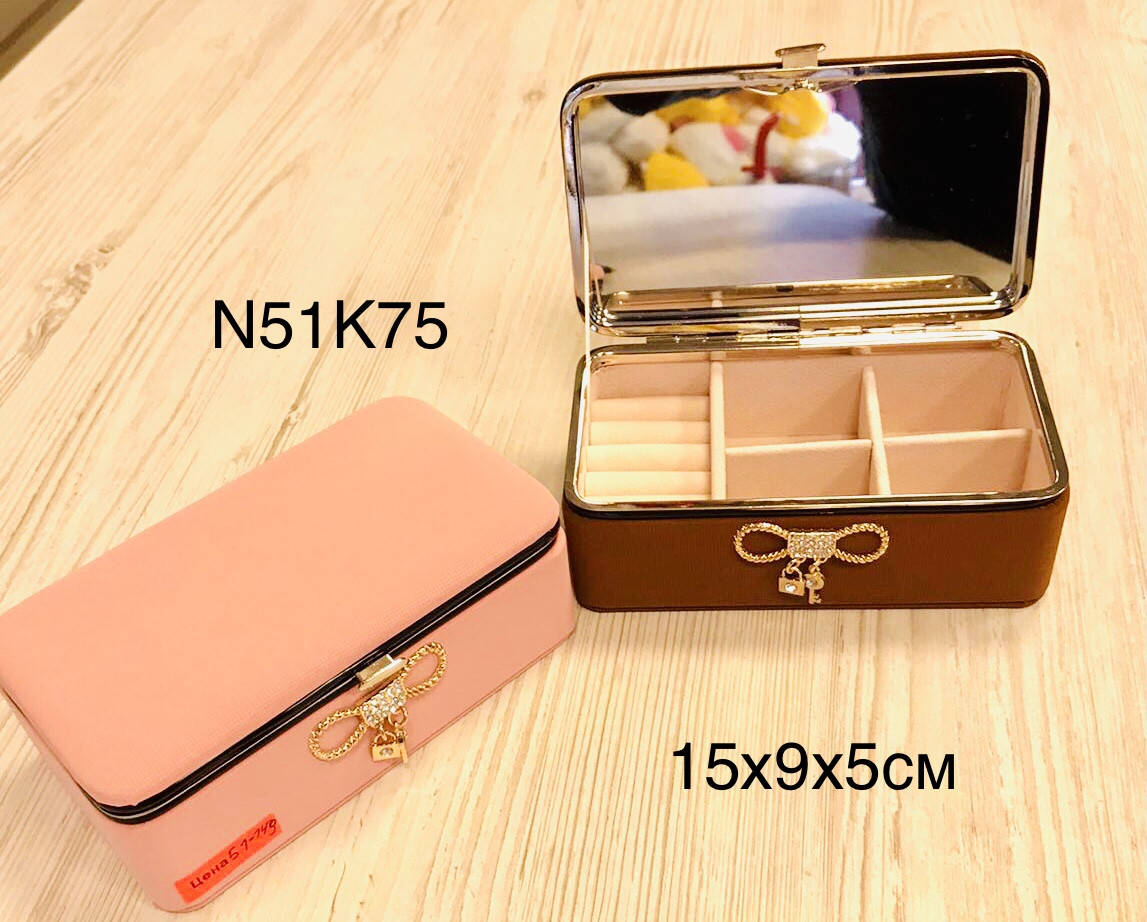 Шкатулка для украшений. Шкатулка для ювелирных изделий. Скринька для прикрас
Шкатулка для украшений. Шкатулка для ювелирных изделий. Скринька для прикрас