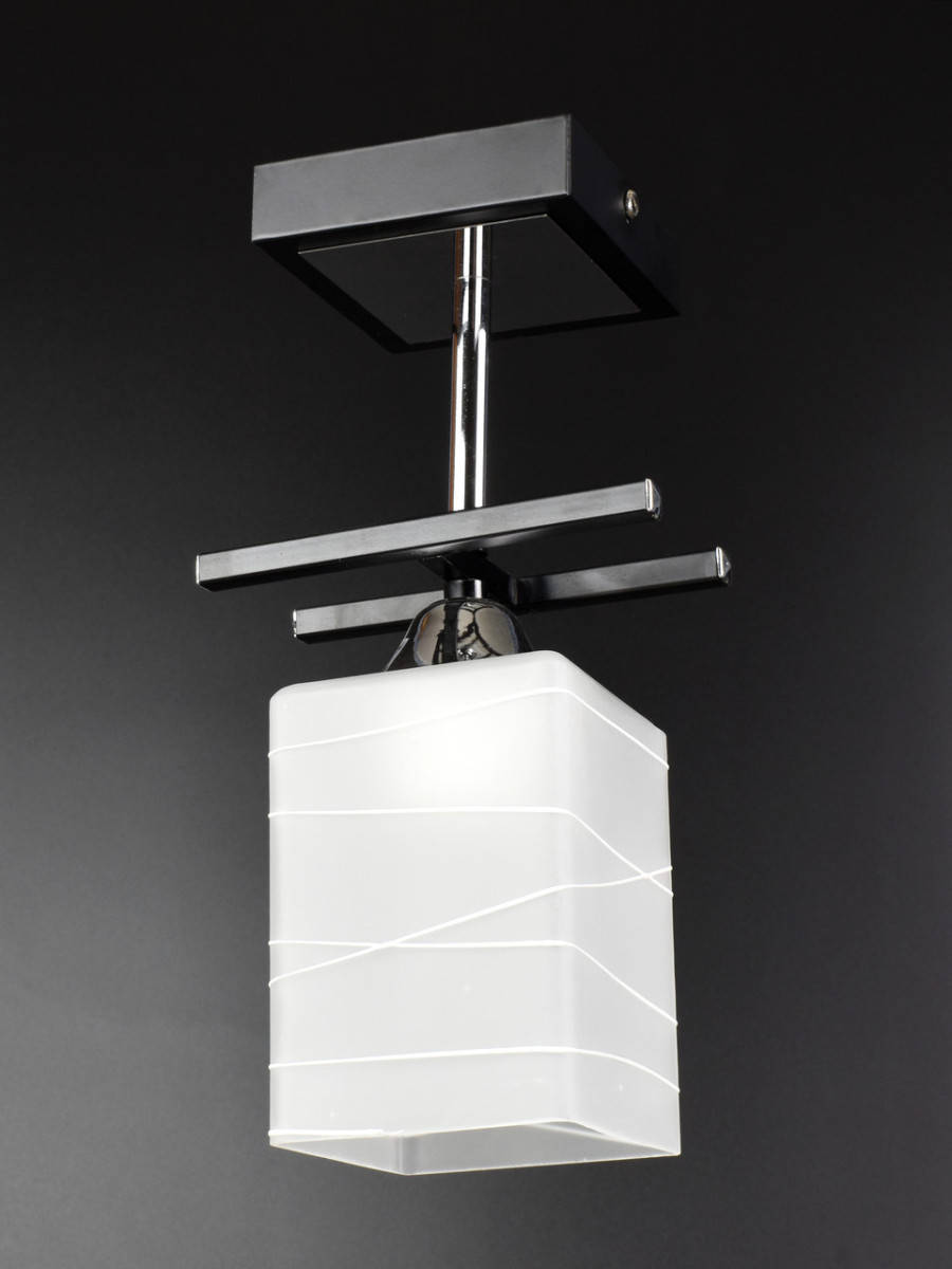 Люстра потолочная на 1 лампочку 50611/1-bk Черный 29х9х14 см.
Люстра потолочная на 1 лампочку 50611/1-bk Черный 29х9х14 см.