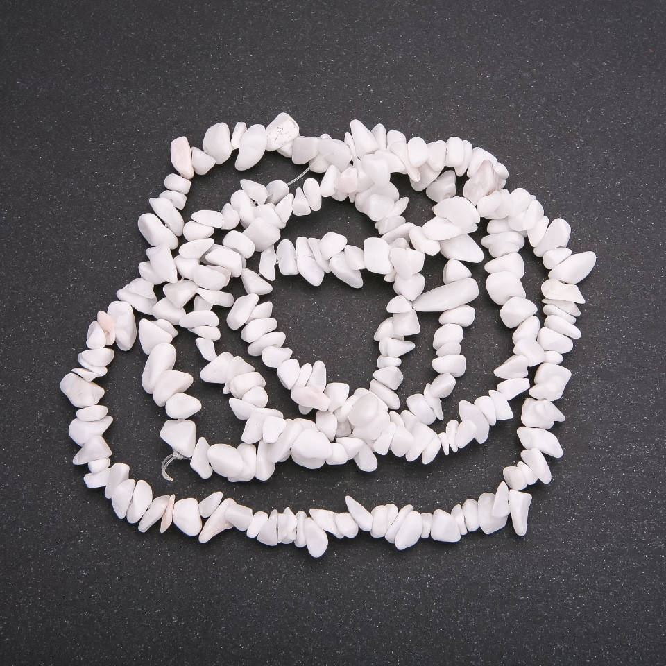 Бусины на леске Кварц тонированный крошка d-6(+-)мм L-80см 
Бусины на леске Кварц тонированный крошка d-6(+-)мм L-80см