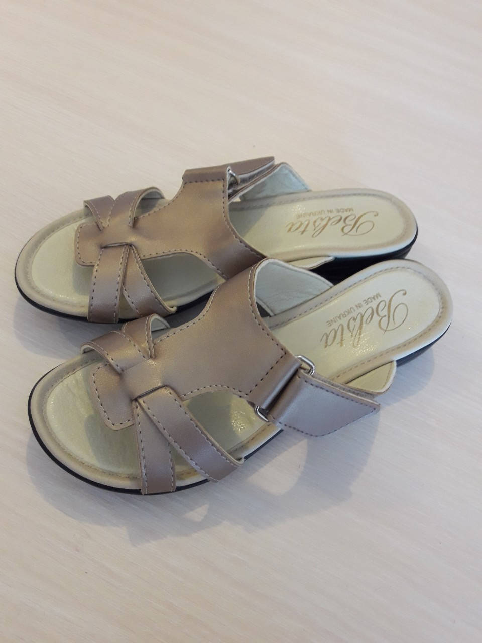 Женские сандалики Белста 39
Женские сандалики Белста 39