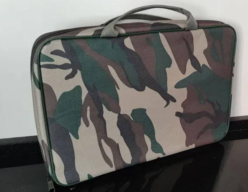 Сумка портфель, чехол для ноутбука или бумаг в цвете хаки ( камуфляж)
Сумка портфель, чехол для ноутбука или бумаг в цвете хаки ( камуфляж)