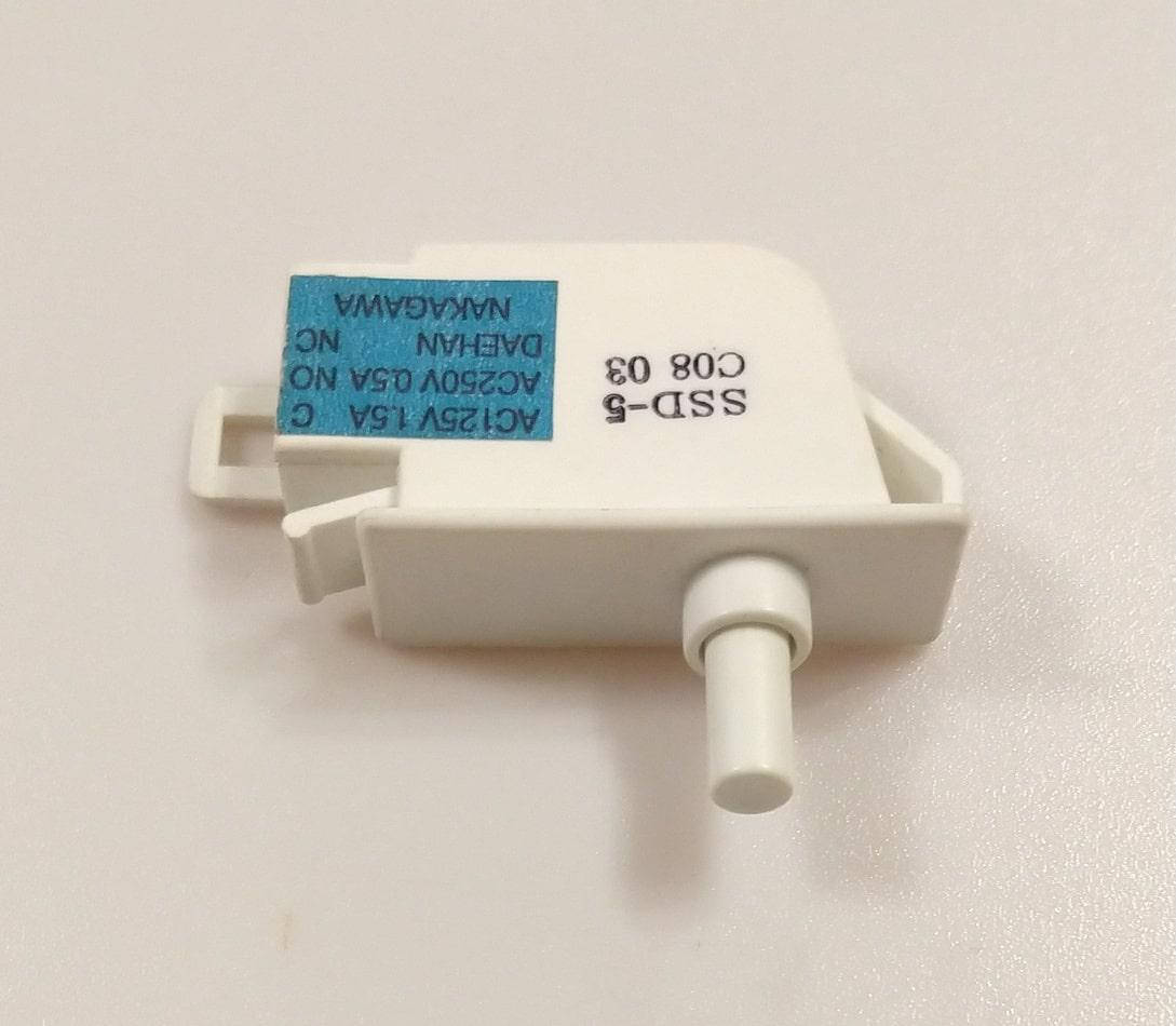 Концевой выключатель (кнопка двери) для холодильника Samsung DA34-10138K Original, Белый
Концевой выключатель (кнопка двери) для холодильника Samsung DA34-10138K Original, Белый