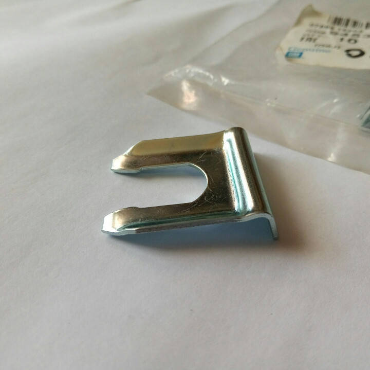 Скоба Ланос тормозного шланга GM
Скоба Ланос тормозного шланга GM