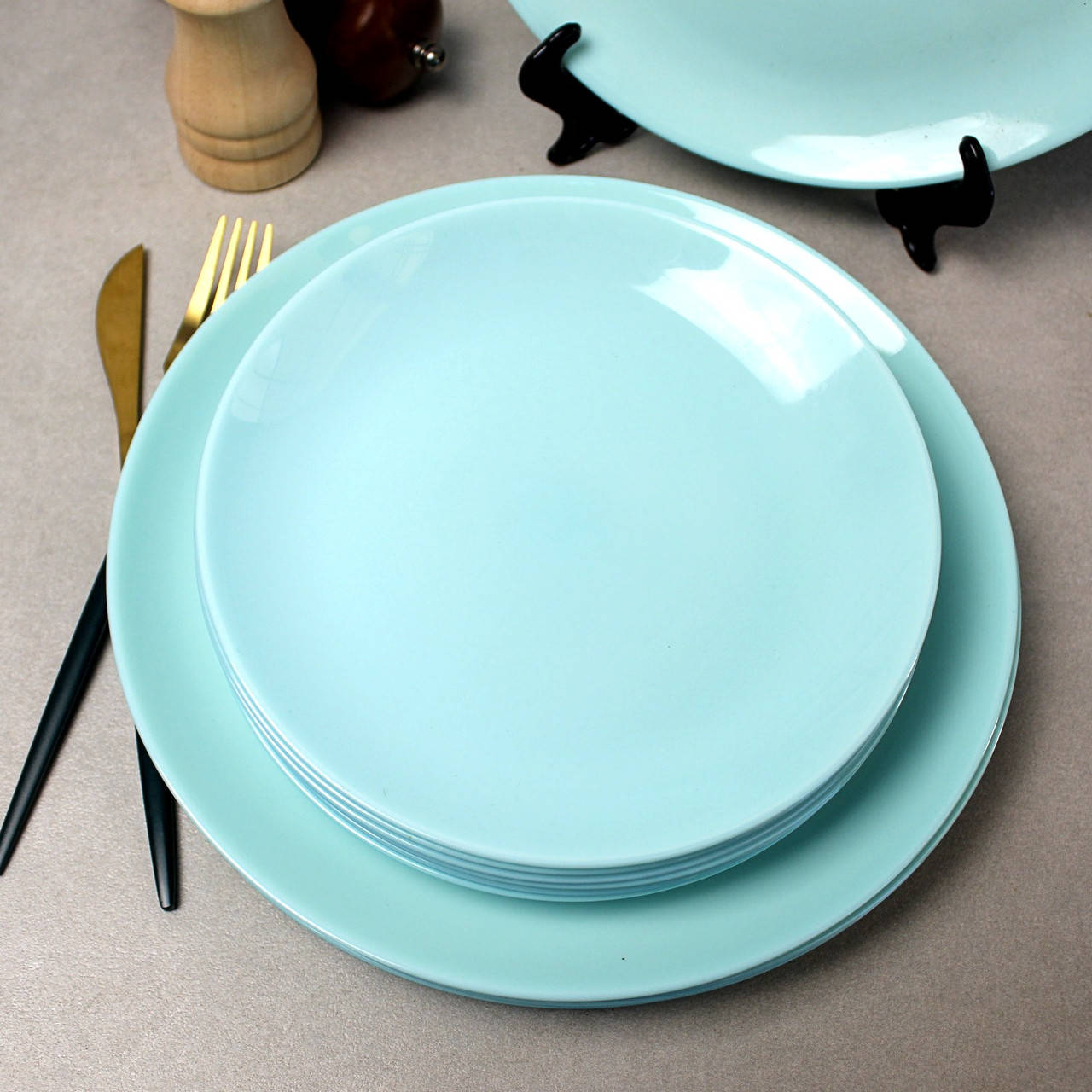 Лазурная персональная плоская тарелка Luminarc Diwali Light Turquoise 19 см (P2613), Голубой
Лазурная персональная плоская тарелка Luminarc Diwali Light Turquoise 19 см (P2613), Голубой