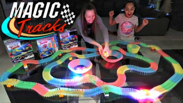 Детский светящийся гибкий трек + 2 машинки Magic Tracks 360 деталей / Гоночная Трасса! Лучший подарочек
Детский светящийся гибкий трек + 2 машинки Magic Tracks 360 деталей / Гоночная Трасса! Лучший подарочек