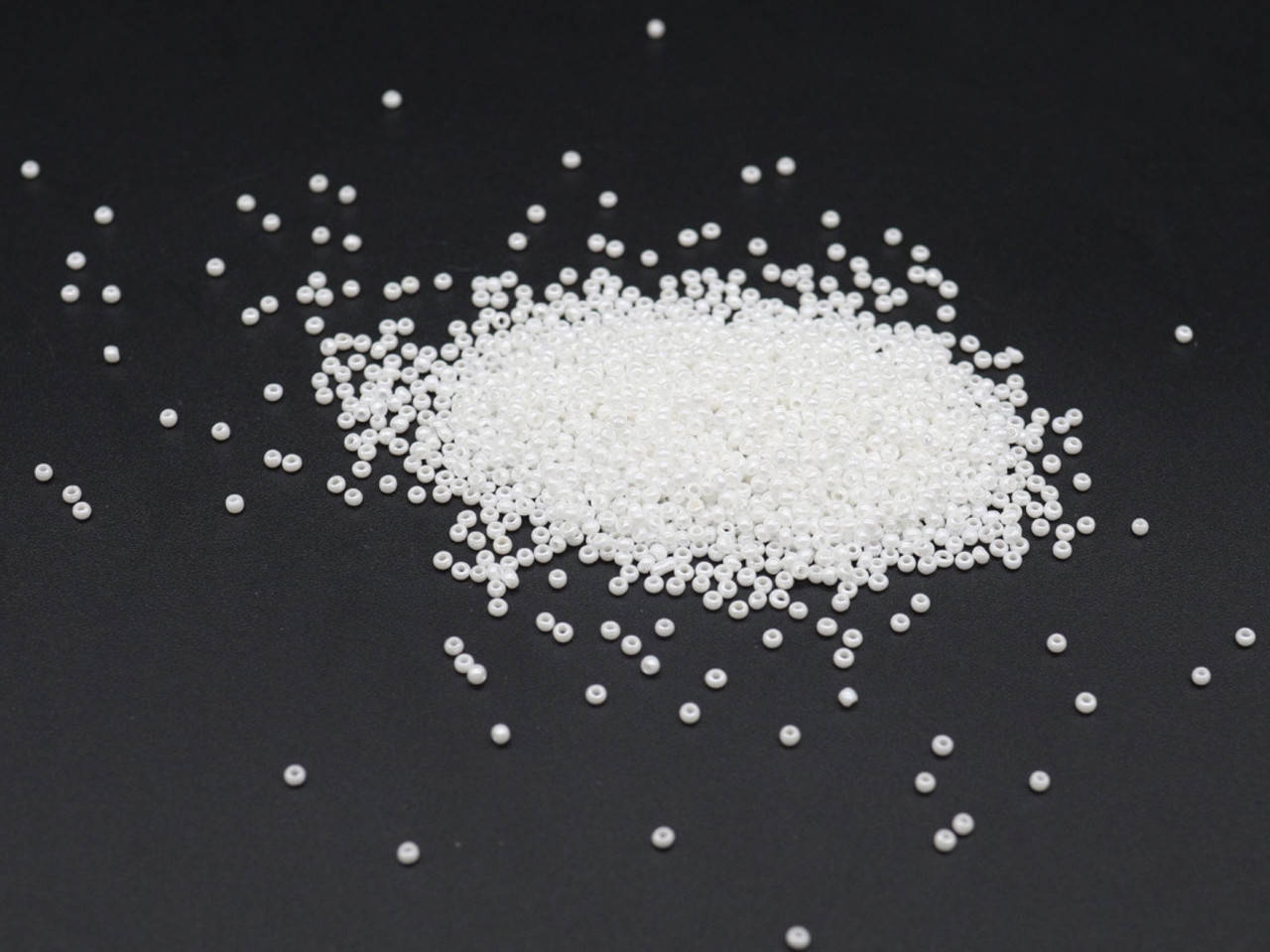 Бисер круглый №13/0. 1.9мм 100г/уп. ААА
Бисер круглый №13/0. 1.9мм 100г/уп. ААА