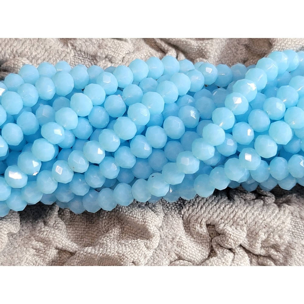 Бусины на нитке Стекло рондель d=4мм цвет темно-голубой (~150 бусин на нитке)
Бусины на нитке Стекло рондель d=4мм цвет темно-голубой (~150 бусин на нитке)