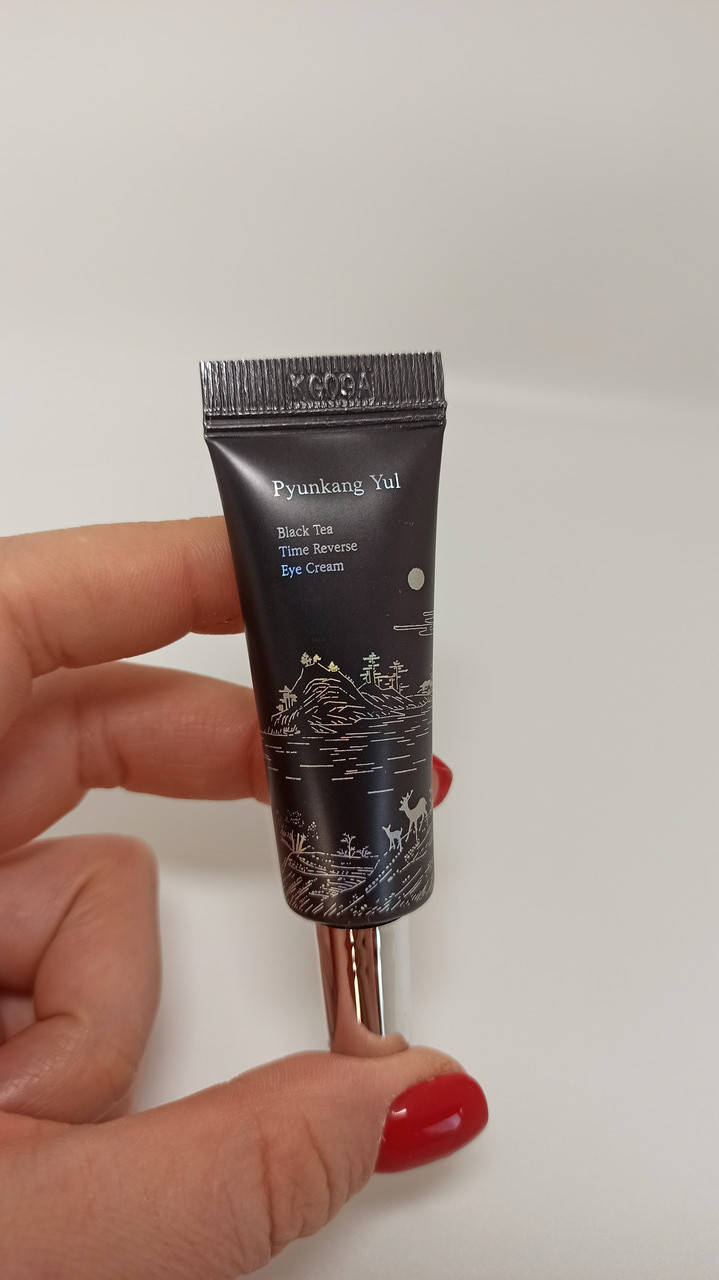 PYUNKANG YUL BLACK TEA TIME REVERSE EYE CREAM Крем для век на основе пептидов и экстракта черного чая, 25мл 9
PYUNKANG YUL BLACK TEA TIME REVERSE EYE CREAM Крем для век на основе пептидов и экстракта черного чая, 25мл 9