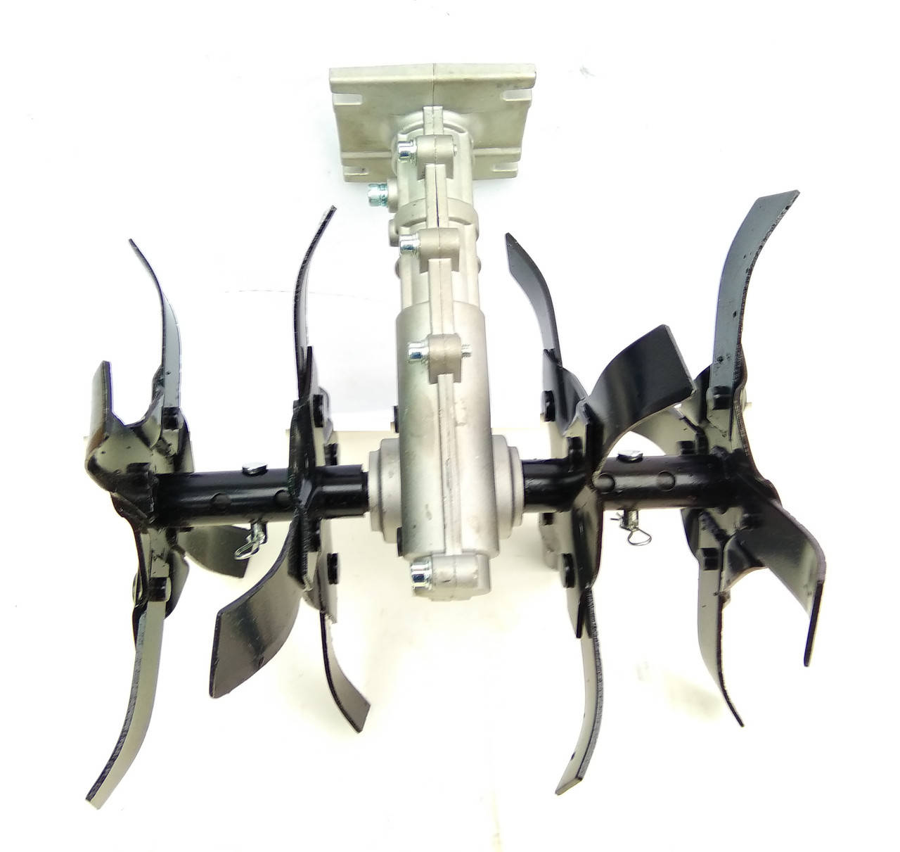 Насадка культиватор для бензокос 26, 28 мм (мотокос)
Насадка культиватор для бензокос 26, 28 мм (мотокос)