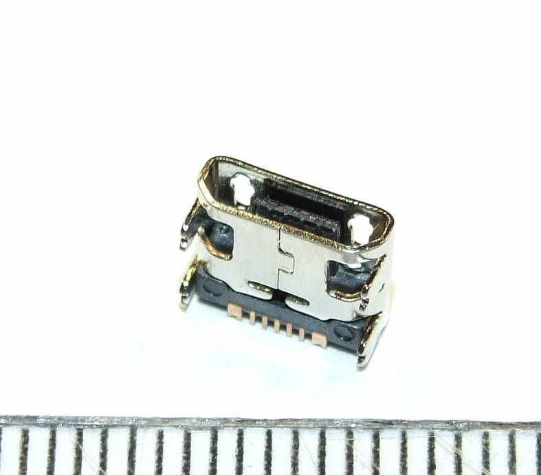 S709 Micro USB 7pin Разъем гнездо коннектор Samsung B9062 S5570 S7562i S7572 i699 S7568 S7572 S7566 I619 S5368
S709 Micro USB 7pin Разъем гнездо коннектор Samsung B9062 S5570 S7562i S7572 i699 S7568 S7572 S7566 I619 S5368