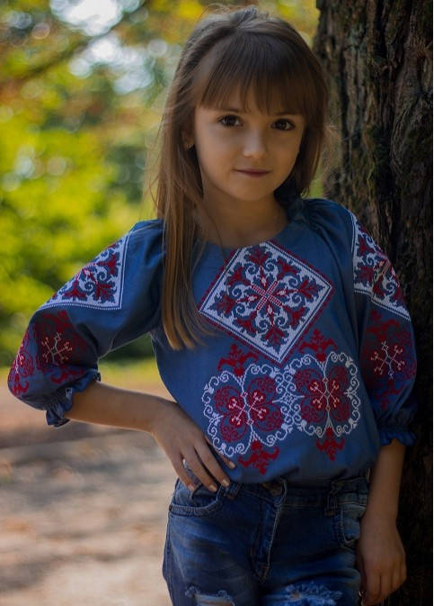 Нарядная вышиванка для девочки детская подростковая Вышиванка подросток школа
Нарядная вышиванка для девочки детская подростковая Вышиванка подросток школа