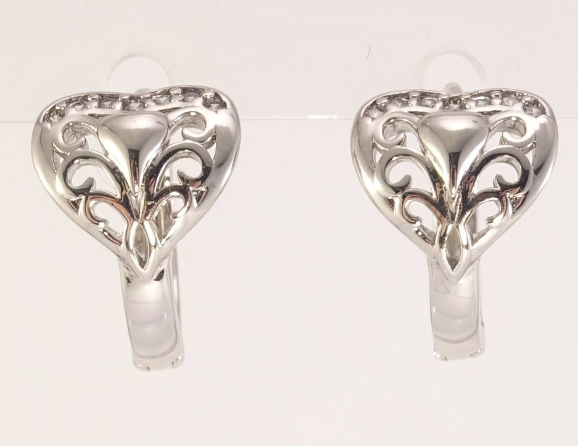Серьги Xuping M&L колечки "Сердечки с резным узором" 
Серьги Xuping M&L колечки "Сердечки с резным узором"