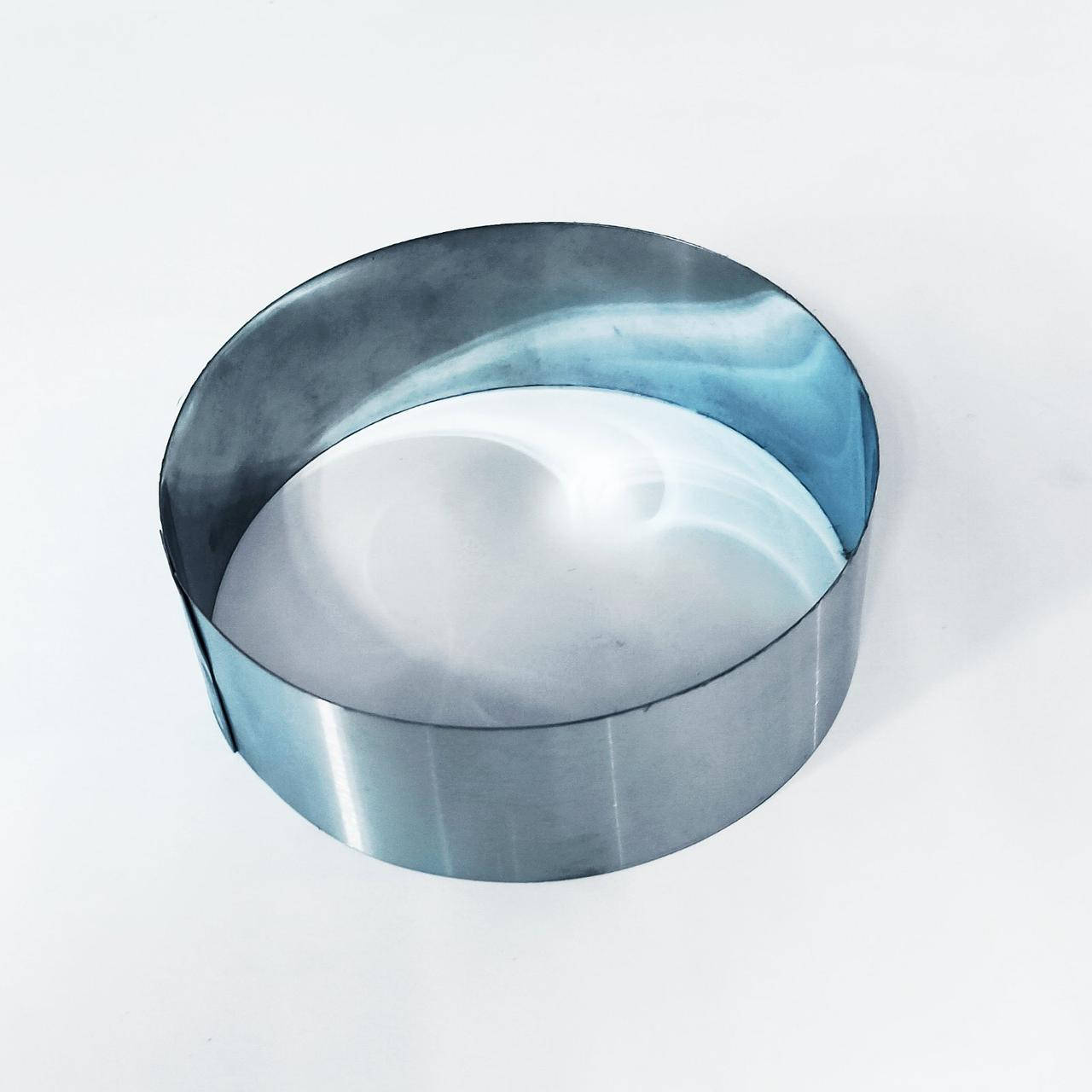 Кольцо диаметром 14см, для сборки и выпечки тортов высота 5см 
Кольцо диаметром 14см, для сборки и выпечки тортов высота 5см