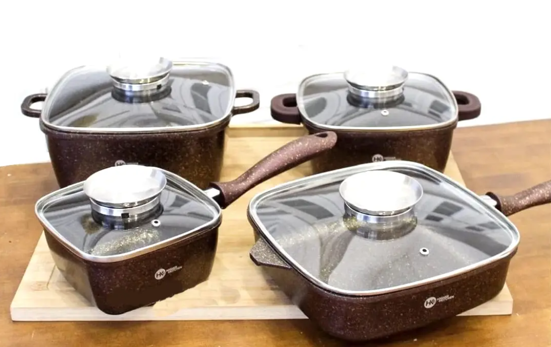 Набор кухонной посуды Higher Kitchen HK-311 с антипригарным гранитным покрытием Коричневый.
Набор кухонной посуды Higher Kitchen HK-311 с антипригарным гранитным покрытием Коричневый.
