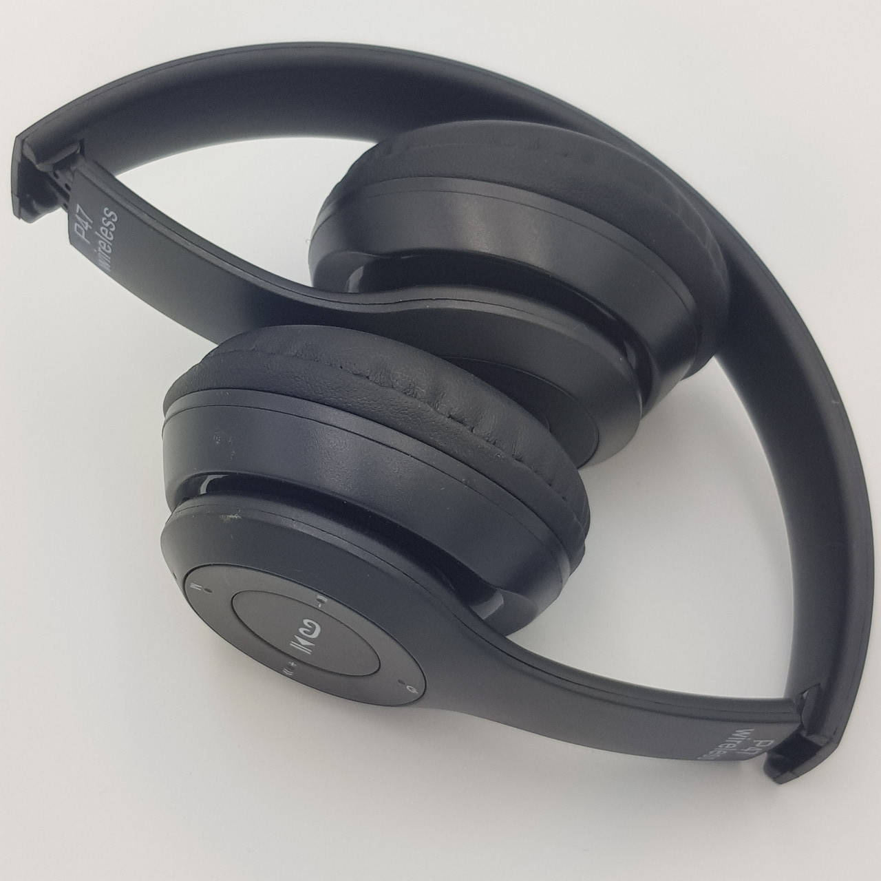 Беспроводные Bluetooth наушники гарнитура с MP3 плеером и радио microSD UKC P47 черные, Buy now, Черный
Беспроводные Bluetooth наушники гарнитура с MP3 плеером и радио microSD UKC P47 черные, Buy now, Черный
