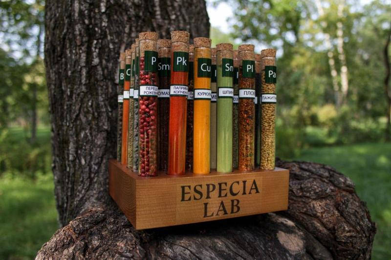 Подарунковий набір спецій і прянощів Especia Lab у пробірках на підставці 30 шт
Подарунковий набір спецій і прянощів Especia Lab у пробірках на підставці 30 шт