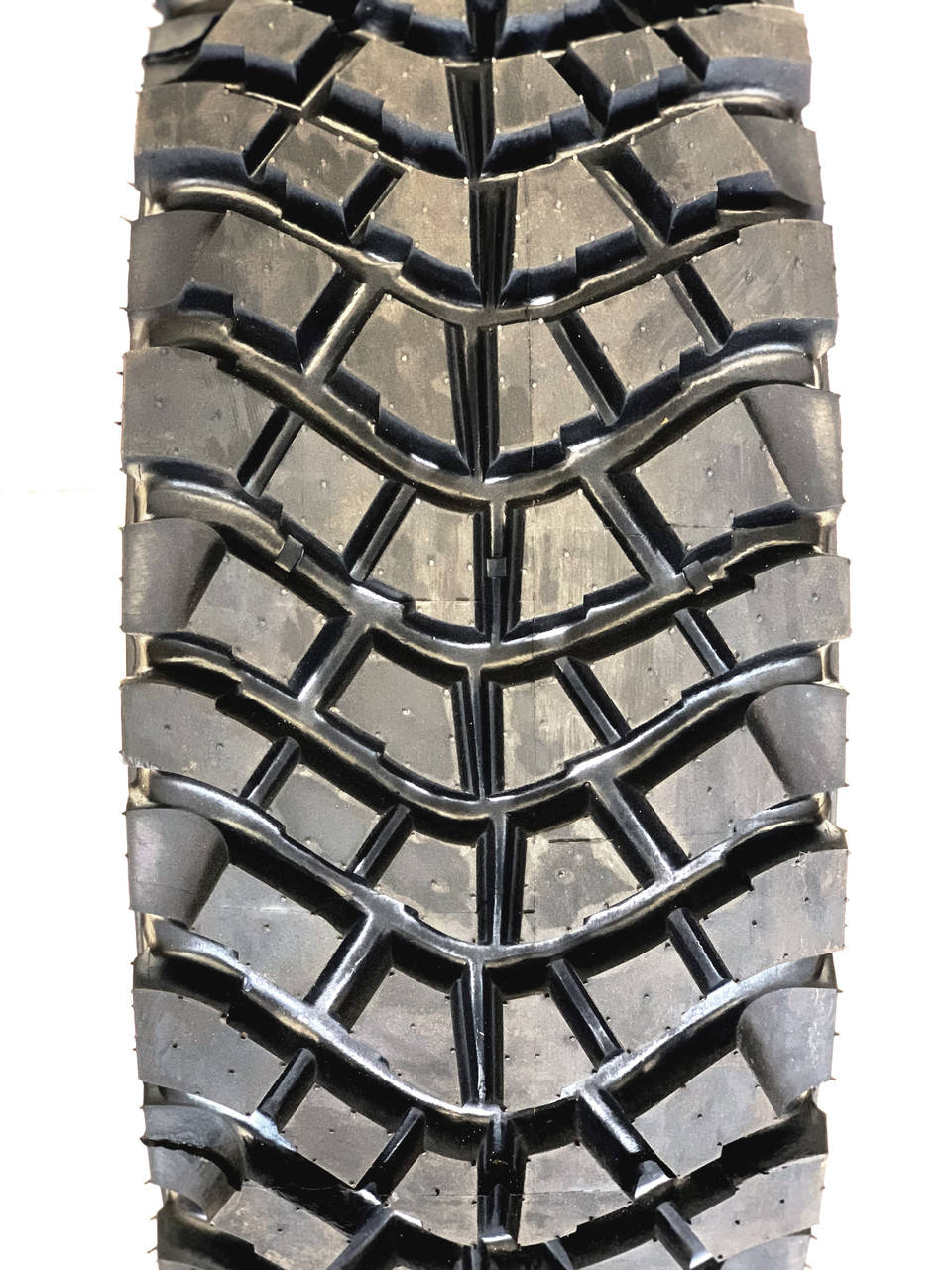 Шина болотна 195/75 R16 резина грязевая на ниву 4X4 ALIGATOR MACHO AMAZON-TRAKKER Glob-Gum Great Britain
Шина болотна 195/75 R16 резина грязевая на ниву 4X4 ALIGATOR MACHO AMAZON-TRAKKER Glob-Gum Great Britain