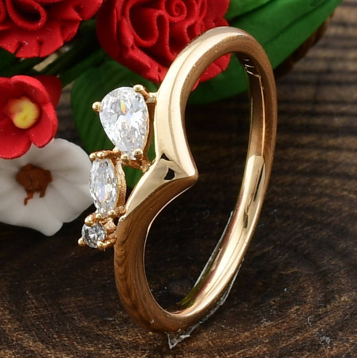 Кольцо Xuping 14444 ширина 7 мм белые фианиты позолота 18К размер 18
Кольцо Xuping 14444 ширина 7 мм белые фианиты позолота 18К размер 18