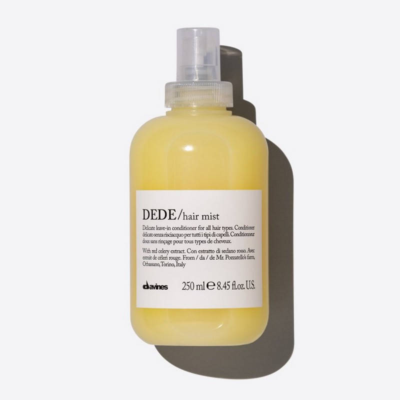 Davines Essential Haircare Dede Hair Mist Увлажняющий деликатный несмываемый спрей-кондиционер Давинес 250 мл
Davines Essential Haircare Dede Hair Mist Увлажняющий деликатный несмываемый спрей-кондиционер Давинес 250 мл