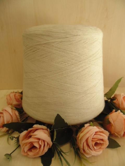 Итальянская бобинная пряжа от New Mill art Supersoft Меринос 100% 1500 м/100 гр Сливочный, Белый
Итальянская бобинная пряжа от New Mill art Supersoft Меринос 100% 1500 м/100 гр Сливочный, Белый