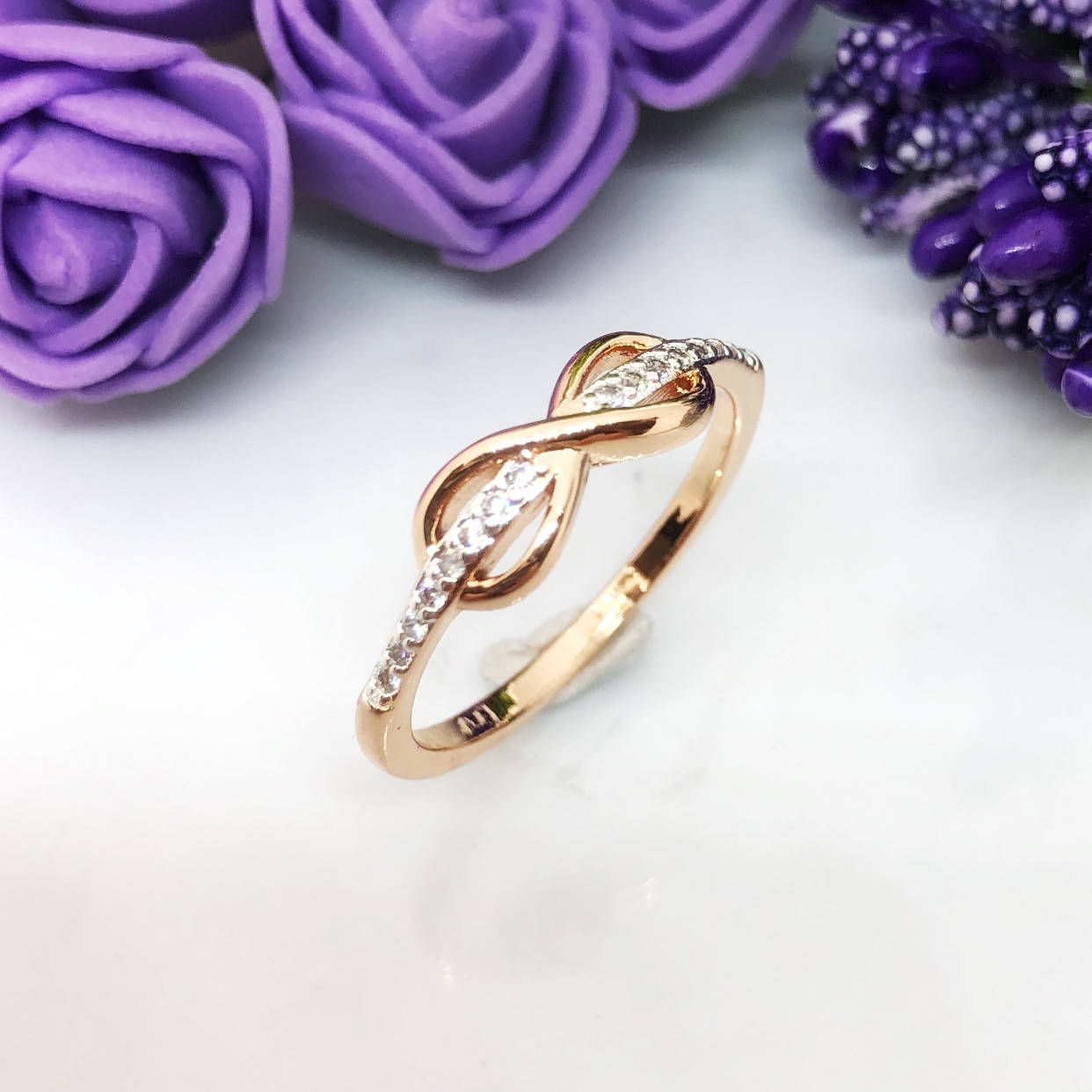 Кольцо VR 1594, Размер кольца 20, белый кристалл, позолота РО + Родий
Кольцо VR 1594, Размер кольца 20, белый кристалл, позолота РО + Родий