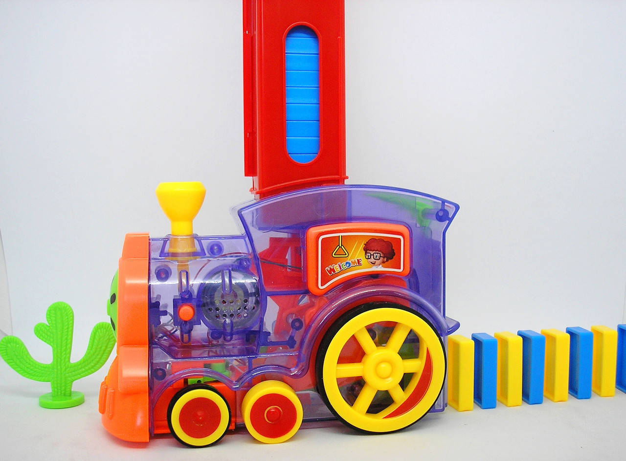 Развивающая игрушка паровозик с домино поезд конструктор 100 деталей со светом звуками.
Развивающая игрушка паровозик с домино поезд конструктор 100 деталей со светом звуками.