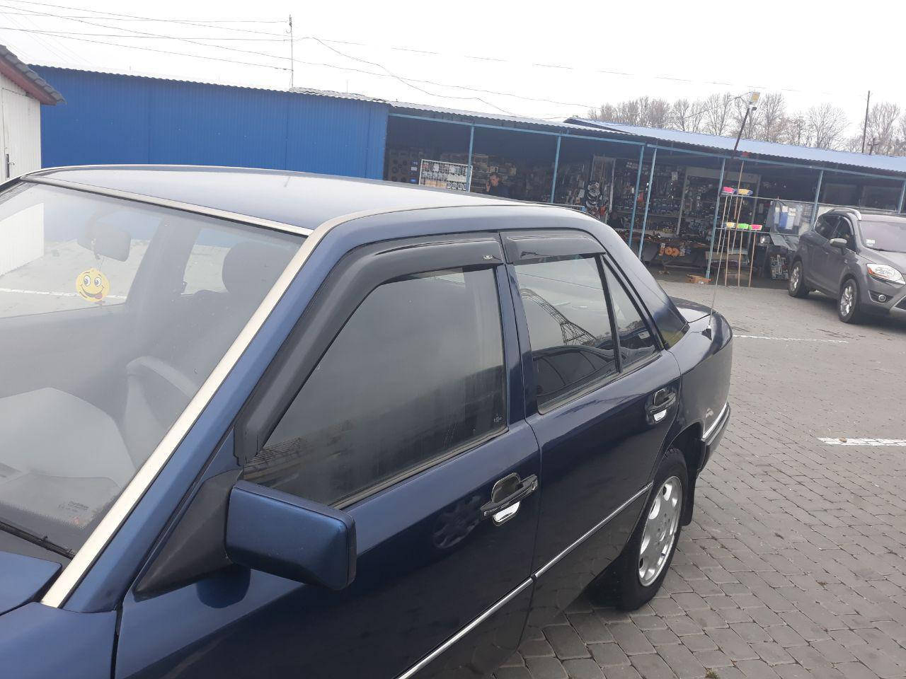 Дефлекторы окон (ветровики) Mercedes E-klasse 124 1985-1996 Sedan 4шт (HIC)