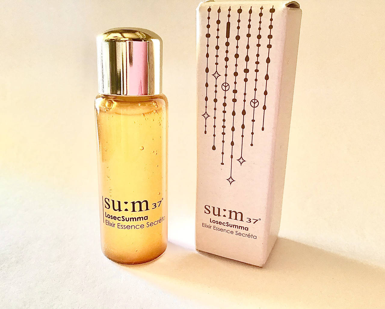 Эссенция Su:m37 Losec Summa Elixir Essence Secreta антивозрастная концентрированная эссенция 7 ml
Эссенция Su:m37 Losec Summa Elixir Essence Secreta антивозрастная концентрированная эссенция 7 ml