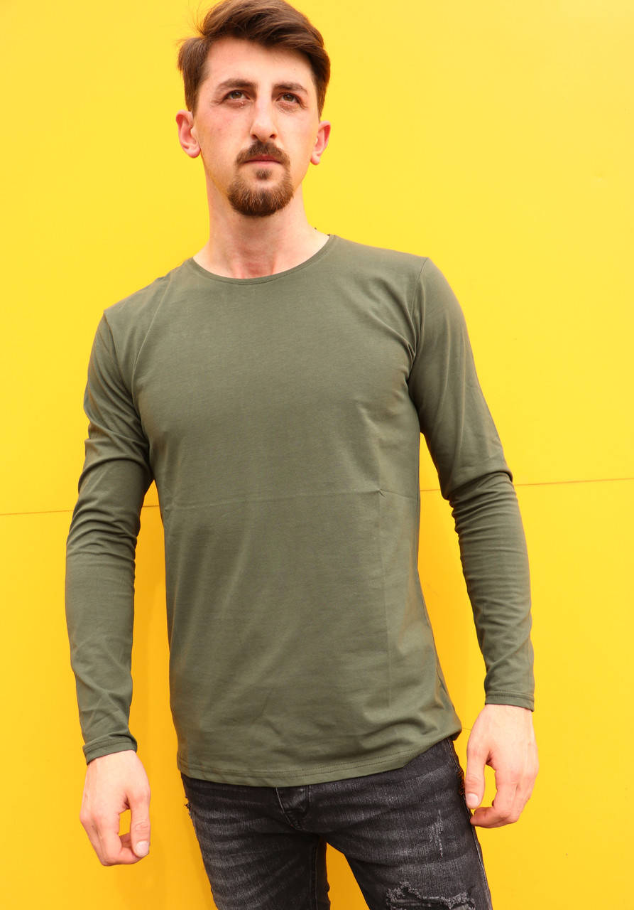 Лонгслив футболка с длинным рукавом хаки 52
Лонгслив футболка с длинным рукавом хаки 52