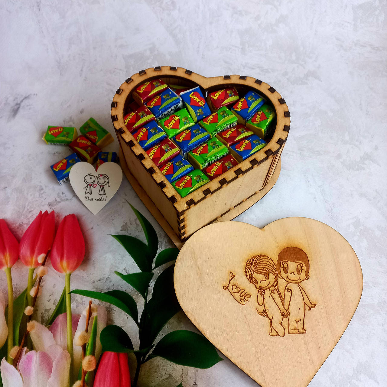 Подарочный набор бокс "Love is",шкатулка. Подарок сердце. 50 жвачек Love is. Подарок на 8 марта.
Подарочный набор бокс "Love is",шкатулка. Подарок сердце. 50 жвачек Love is. Подарок на 8 марта.