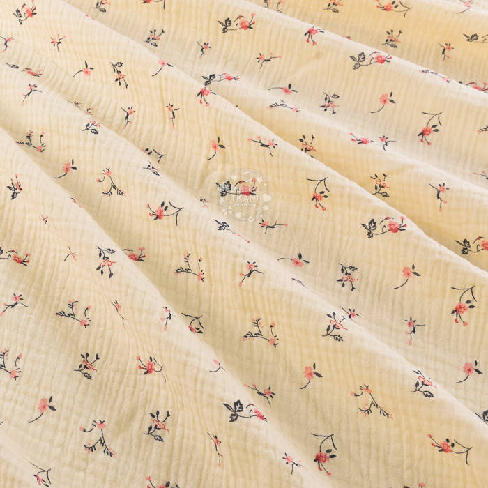 Двухслойный жатый муслин с розово-красными цветочками на кремовом фоне, ширина 135 см, Разные цвета