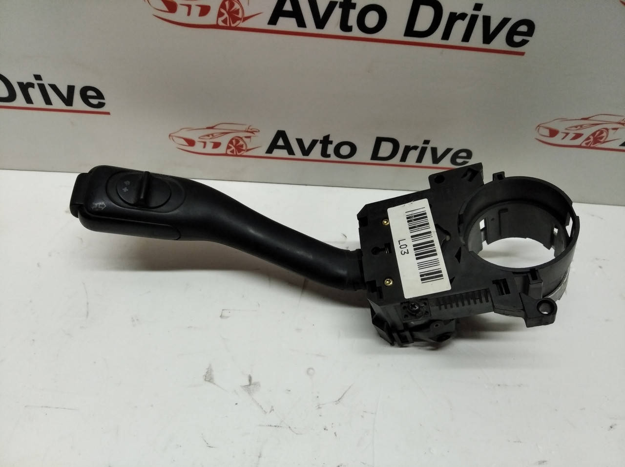 Подрулевой переключатель поворотов Audi A6 C5 Volkswagen Skoda Seat 8L0953513H 8L0953513J
Подрулевой переключатель поворотов Audi A6 C5 Volkswagen Skoda Seat 8L0953513H 8L0953513J