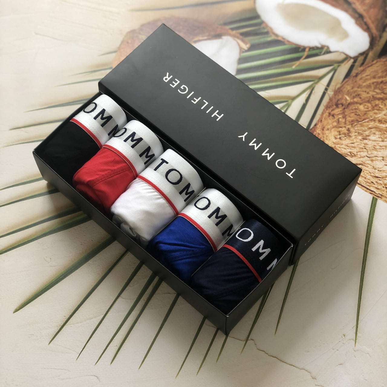 Классный набор нижнего белья Tommy Hilfiger, мужские трусы 5 шт. Классный подарок! Реплика! ХЛ, Разные цвета
Классный набор нижнего белья Tommy Hilfiger, мужские трусы 5 шт. Классный подарок! Реплика! ХЛ, Разные цвета