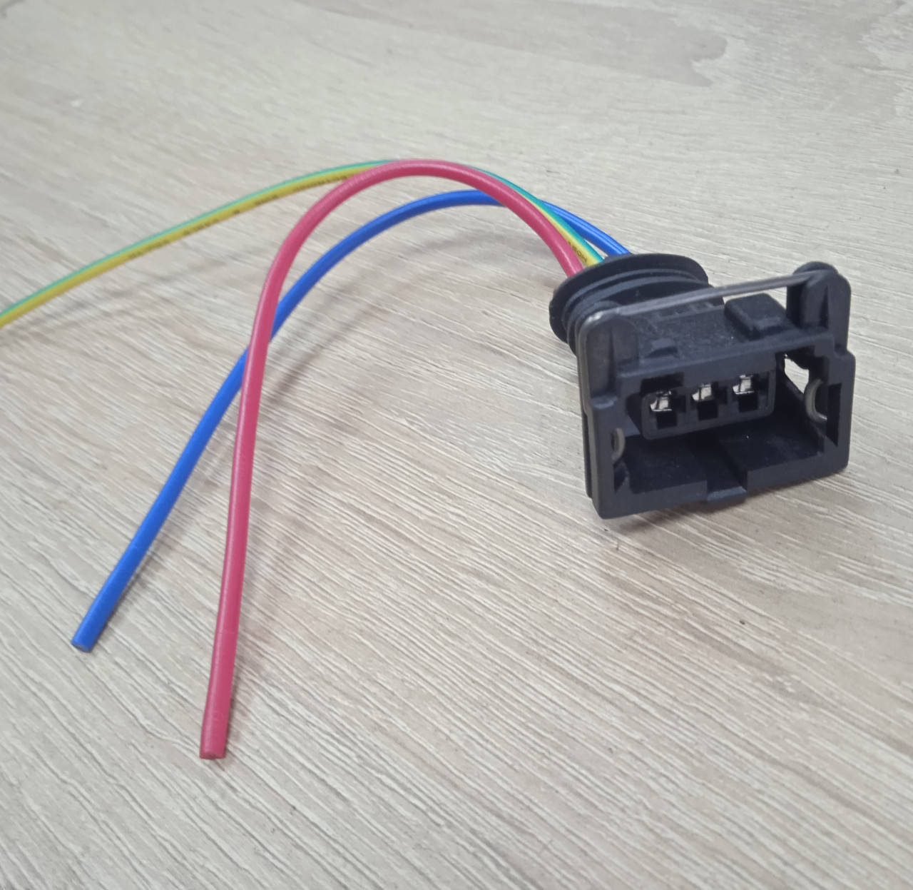 Фишка датчика температуры Chery
Фишка датчика температуры Chery