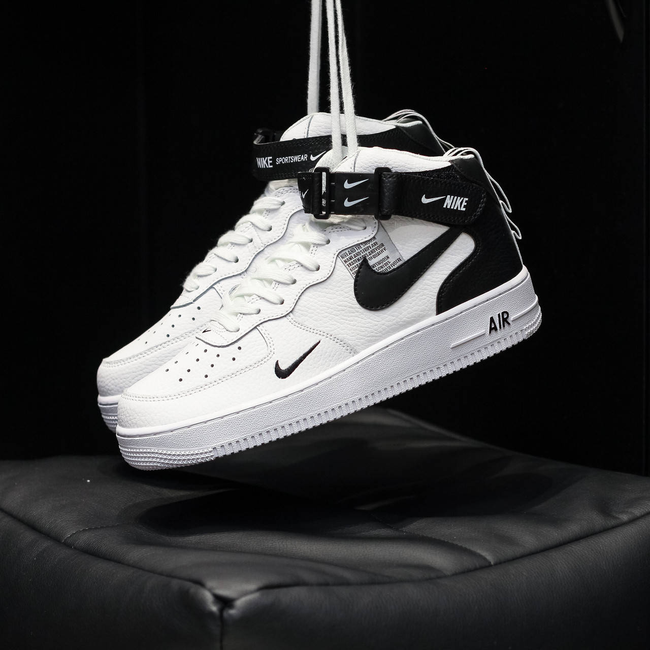 Кроссовки Nike Air Force 1 White / Найк Аир Форс Белые
Кроссовки Nike Air Force 1 White / Найк Аир Форс Белые