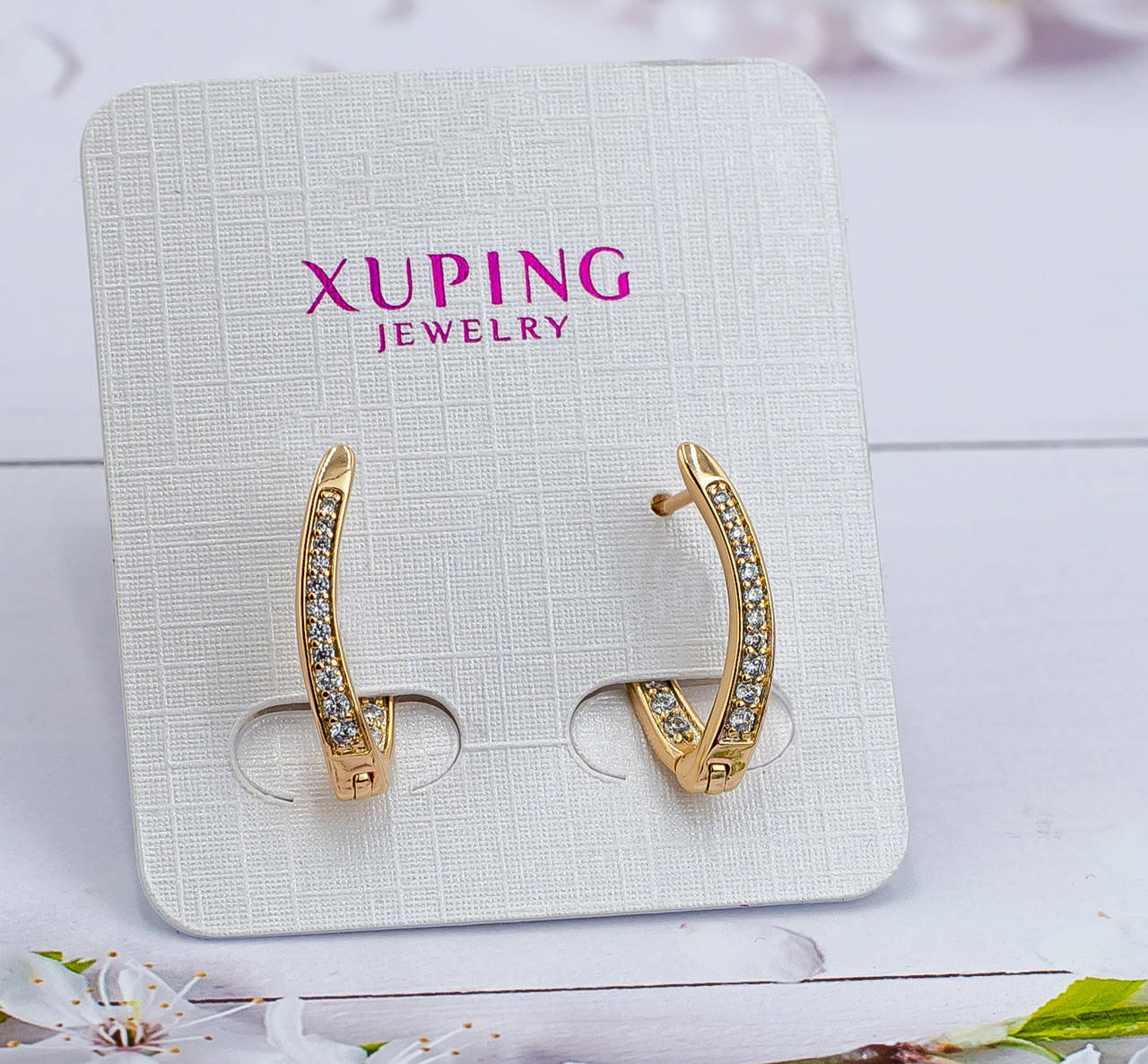 Серьги стрелки Xuping Jewelry с белыми фианитами – позолота 18К, высота 21мм, ширина 5мм
Серьги стрелки Xuping Jewelry с белыми фианитами – позолота 18К, высота 21мм, ширина 5мм
