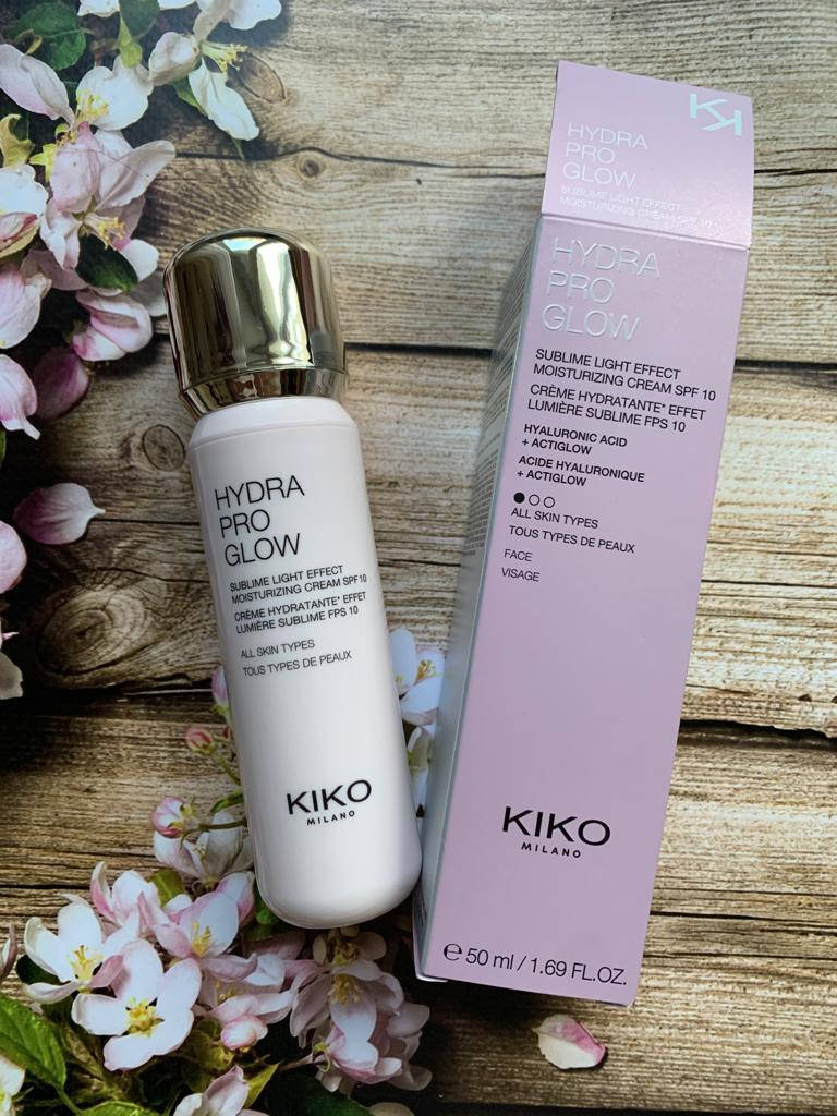 Kiko Milano Hydra pro glow Зволожуючий флюїд з гіалуроновою кислотою (база під макіяж), 50 мл
Kiko Milano Hydra pro glow Зволожуючий флюїд з гіалуроновою кислотою (база під макіяж), 50 мл