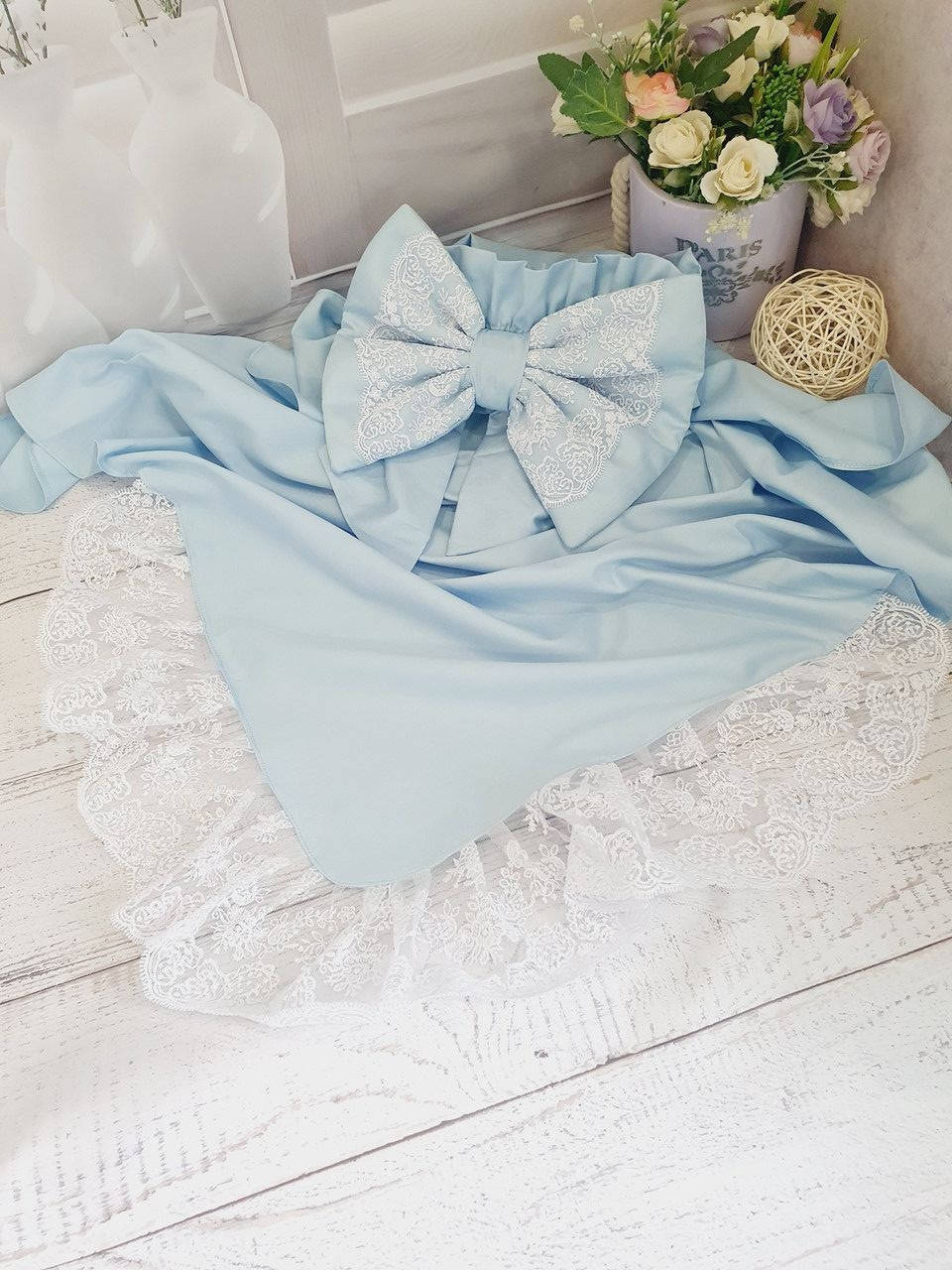 Пеленка с кружевным уголком + бант " голубая", Голубой
Пеленка с кружевным уголком + бант " голубая", Голубой