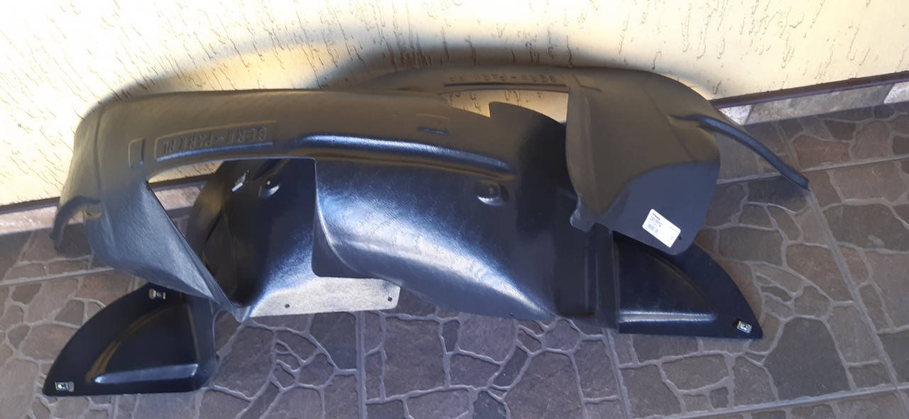 Передние подкрылки Citroen Berlingo 2002-2008 передний правый подкрылок Ситроен Берлинго
Передние подкрылки Citroen Berlingo 2002-2008 передний правый подкрылок Ситроен Берлинго