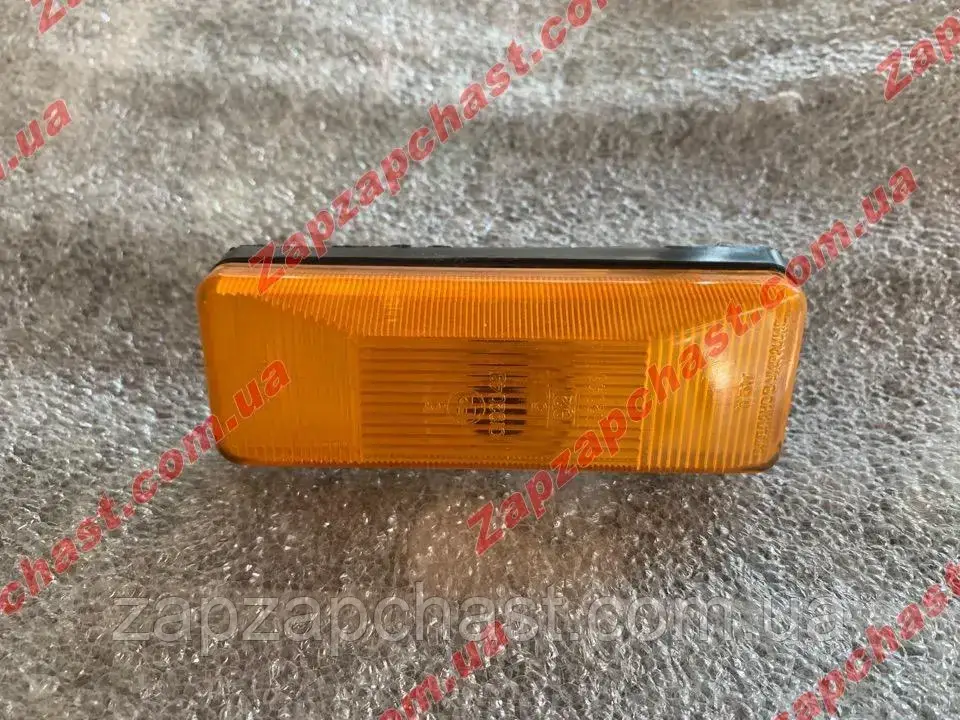 Повторитель поворотов на крыло ваз 2103 2106 2121 нива желтый на защелках 
Повторитель поворотов на крыло ваз 2103 2106 2121 нива желтый на защелках