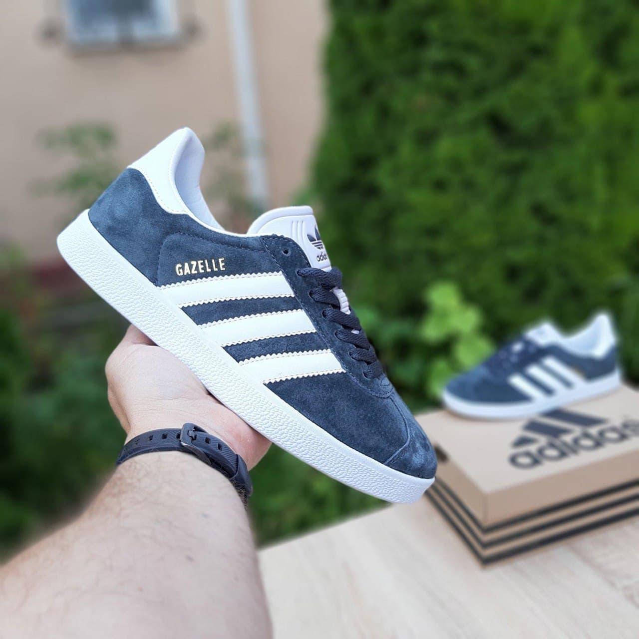 Ad1das Gazelle серые мужские демисезонные кроссовки. Лето/осень/весна, мужские замшевые кроссовки. 46, Серый
Ad1das Gazelle серые мужские демисезонные кроссовки. Лето/осень/весна, мужские замшевые кроссовки. 46, Серый