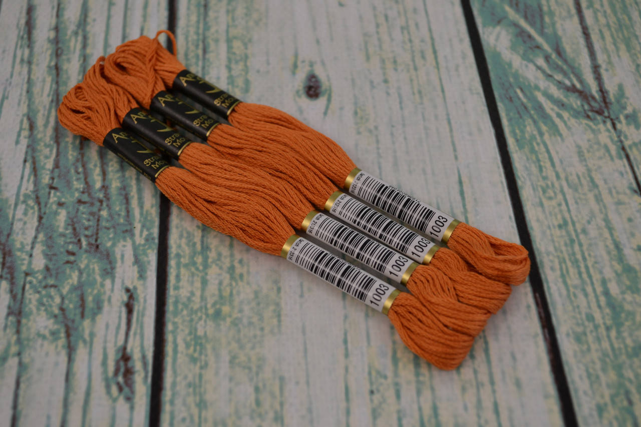 Мулине Anchor, цвет 1003 
Мулине Anchor, цвет 1003