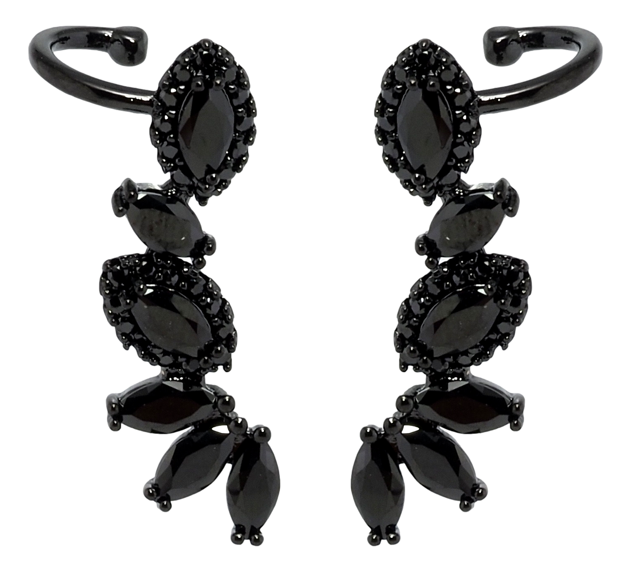 Серьги Xuping Позолота Black (черное золото) гвоздики- каффы "Инкрустация черными фианитами"
Серьги Xuping Позолота Black (черное золото) гвоздики- каффы "Инкрустация черными фианитами"