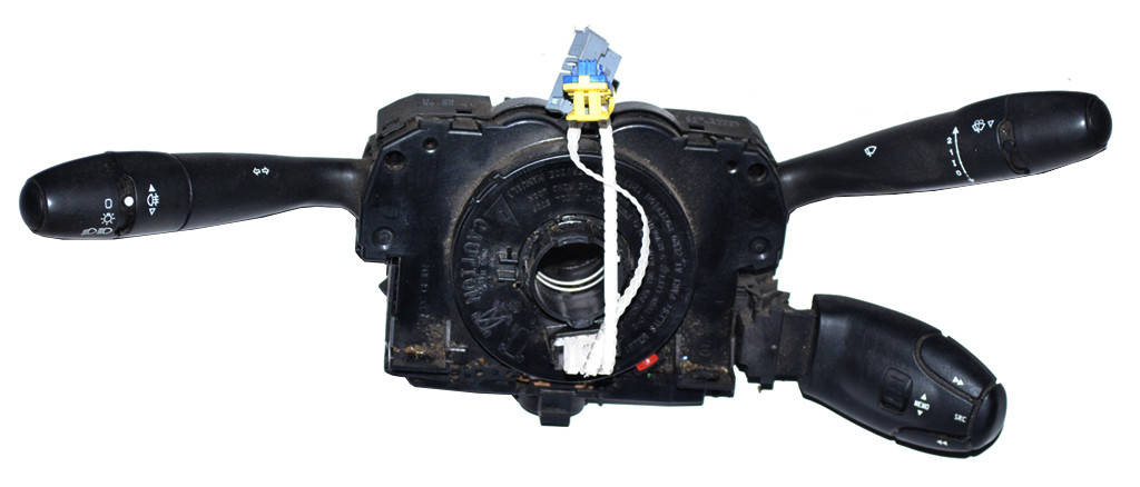 Подрулевой переключатель в сборе 18 пинов PEUGEOT EXPERT 2007- 96722134XT, 96659938XT, 96650577XT, 96626573XT
Подрулевой переключатель в сборе 18 пинов PEUGEOT EXPERT 2007- 96722134XT, 96659938XT, 96650577XT, 96626573XT