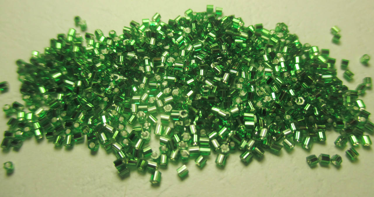 Бисер рубка японский ювелирный № 15 мелкий Матсуно MATSUNO BEADS Япония 5 гр, № 52, зелений, блискучий
Бисер рубка японский ювелирный № 15 мелкий Матсуно MATSUNO BEADS Япония 5 гр, № 52, зелений, блискучий