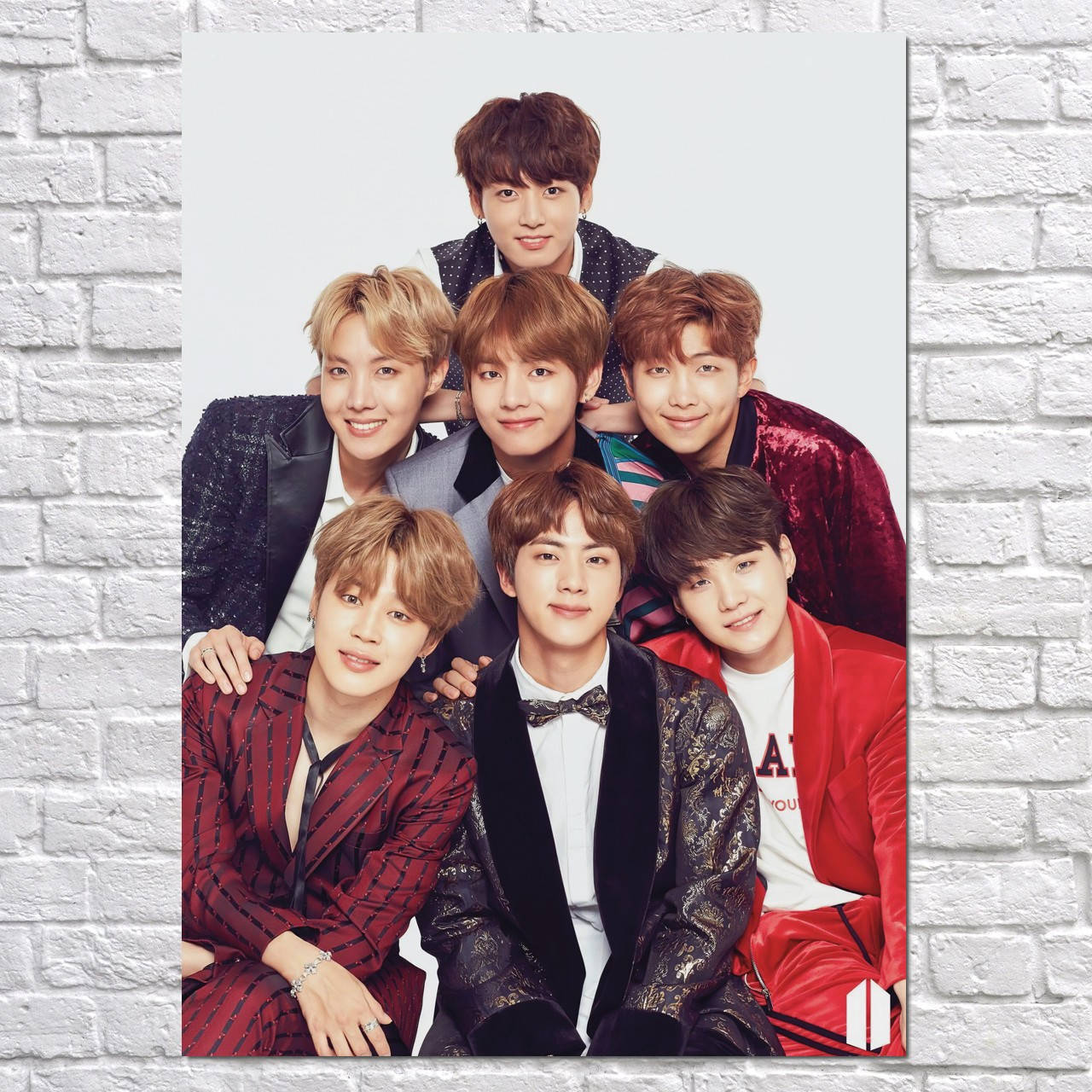 Плакат "БТС, Групповое фото всех участников, Bangtan Boys, BTS" (артикул 4101) 42, Полуглянец, 30
Плакат "БТС, Групповое фото всех участников, Bangtan Boys, BTS" (артикул 4101) 42, Полуглянец, 30
