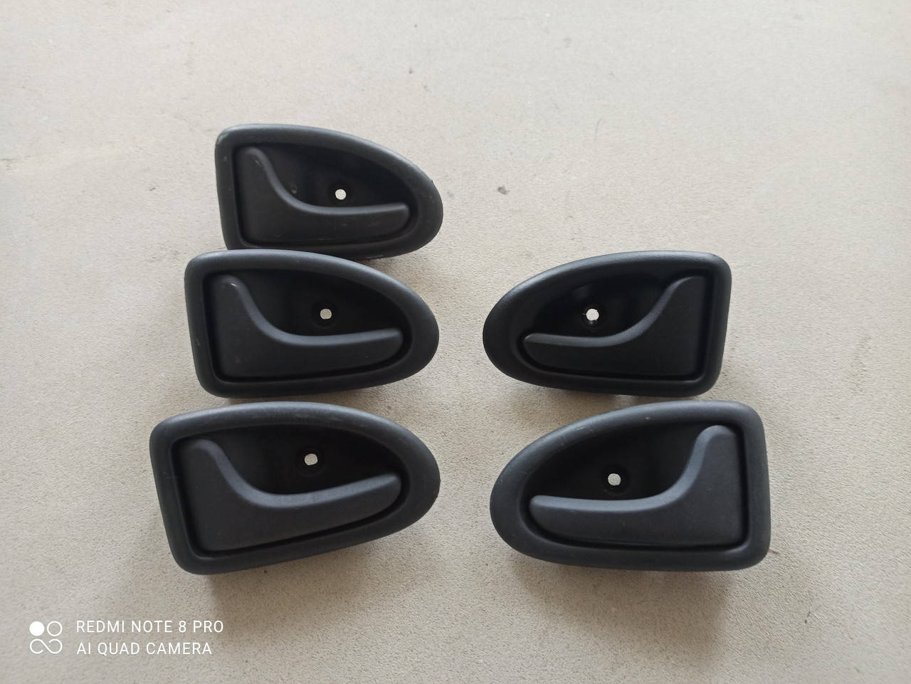 Ручка двери внутренняя левая Renault Dacia Sandero 7700880078, 7700423888 Ручка двери внутренняя права
Ручка двери внутренняя левая Renault Dacia Sandero 7700880078, 7700423888 Ручка двери внутренняя права