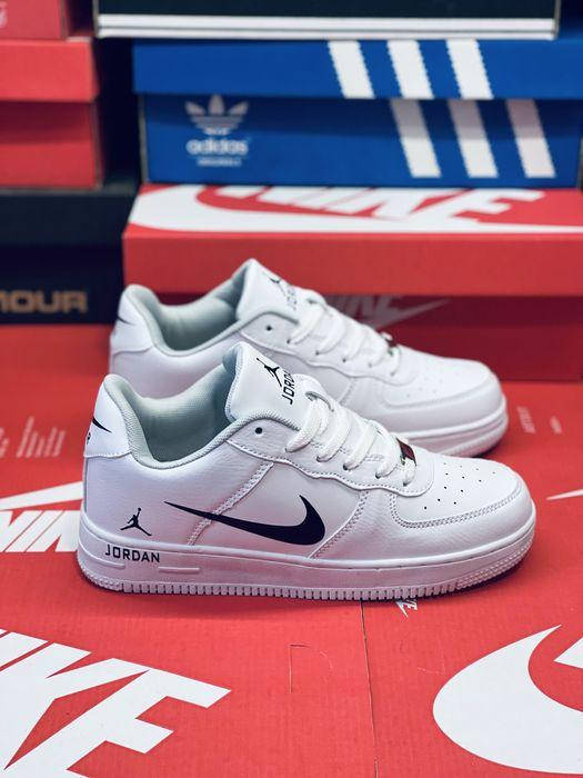 Кроссовки Nike Jordan New 2022 Найк Джордан Новинка! Все размеры Жорики 40, 40, Кроссовки, Белый
Кроссовки Nike Jordan New 2022 Найк Джордан Новинка! Все размеры Жорики 40, 40, Кроссовки, Белый