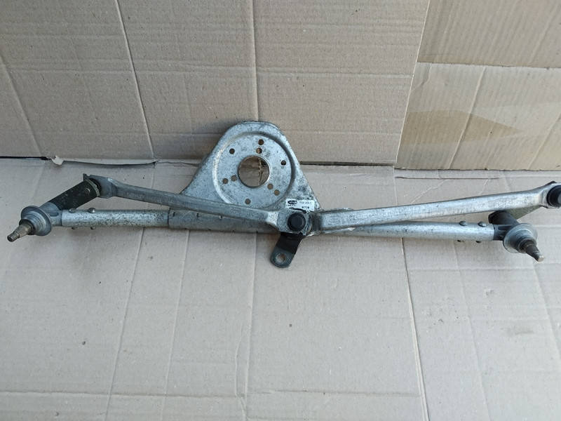 Трапеция дворников BMW 3 Series E36 1990-1998 61611387404; 61.61-1 387 404; 8391494; 9708
Трапеция дворников BMW 3 Series E36 1990-1998 61611387404; 61.61-1 387 404; 8391494; 9708